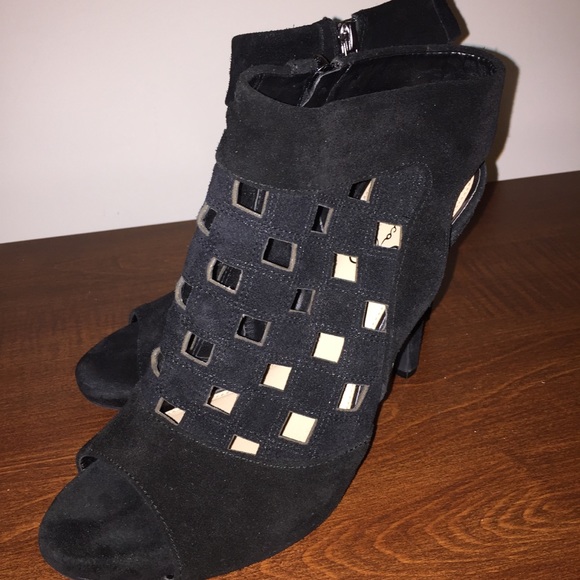 FLASH SALE!!  Jessica Simpson Heels - Picture 3 of 5